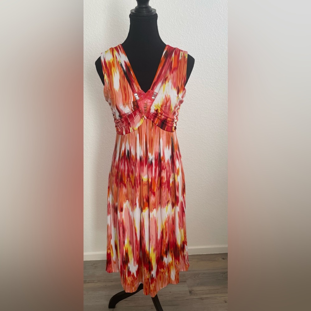 🌸 New Directions Colorful V-neck Dress